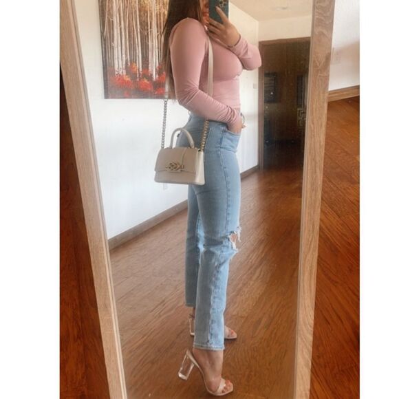 Light pink long sleeve crop top - Picture 2 of 5